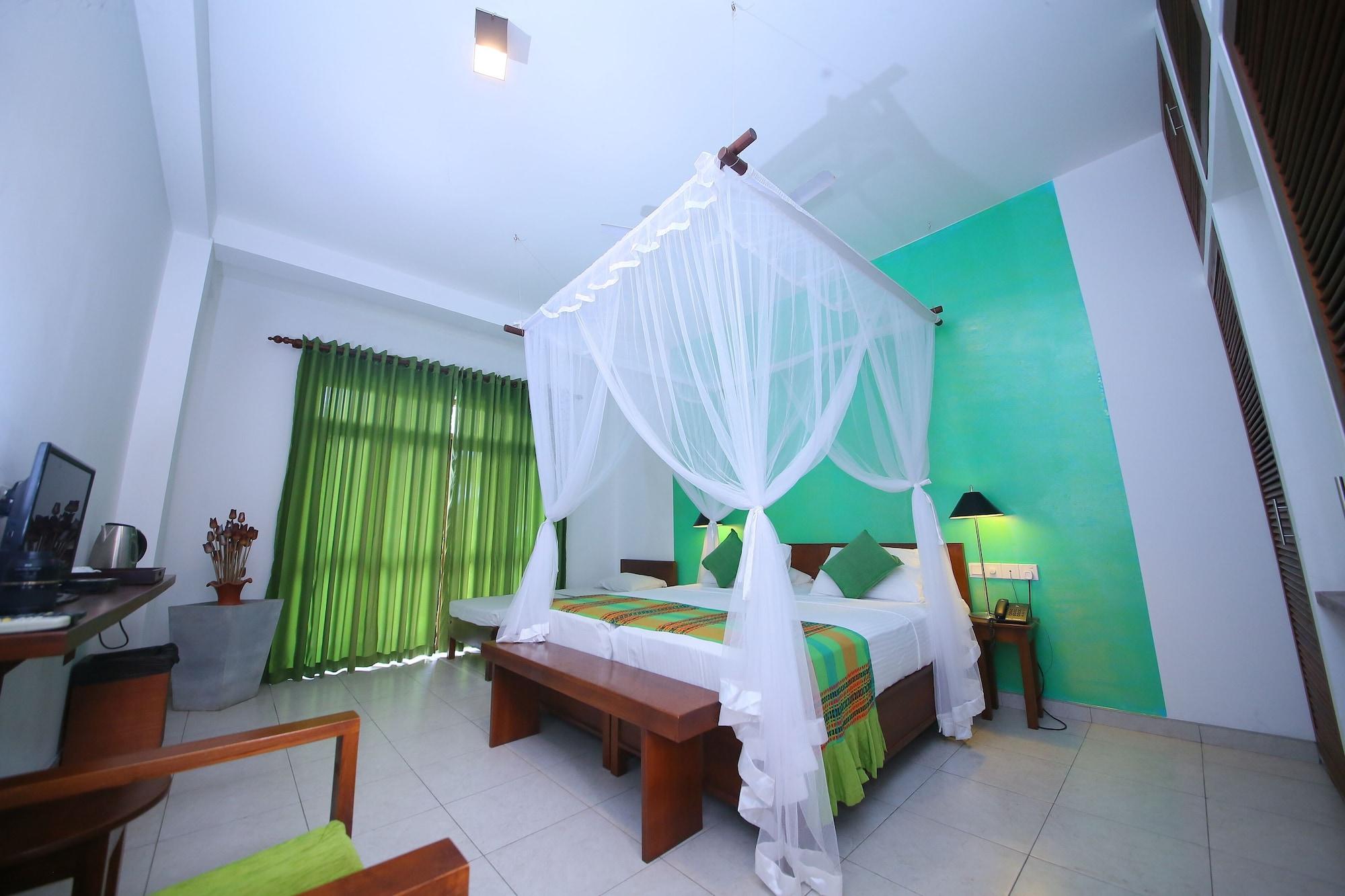 Rockside Beach Resort Бентота Екстериор снимка