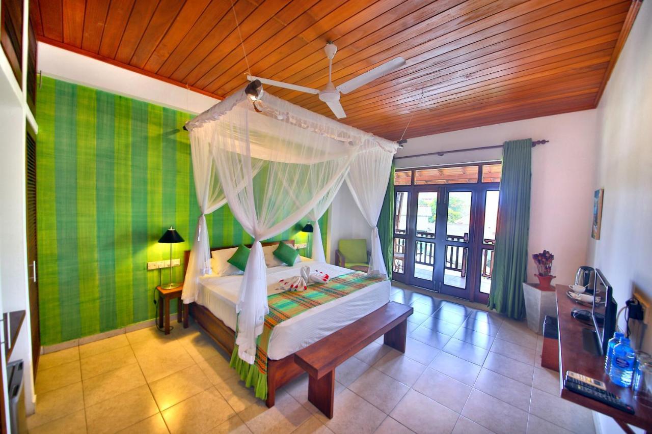 Rockside Beach Resort Бентота Екстериор снимка