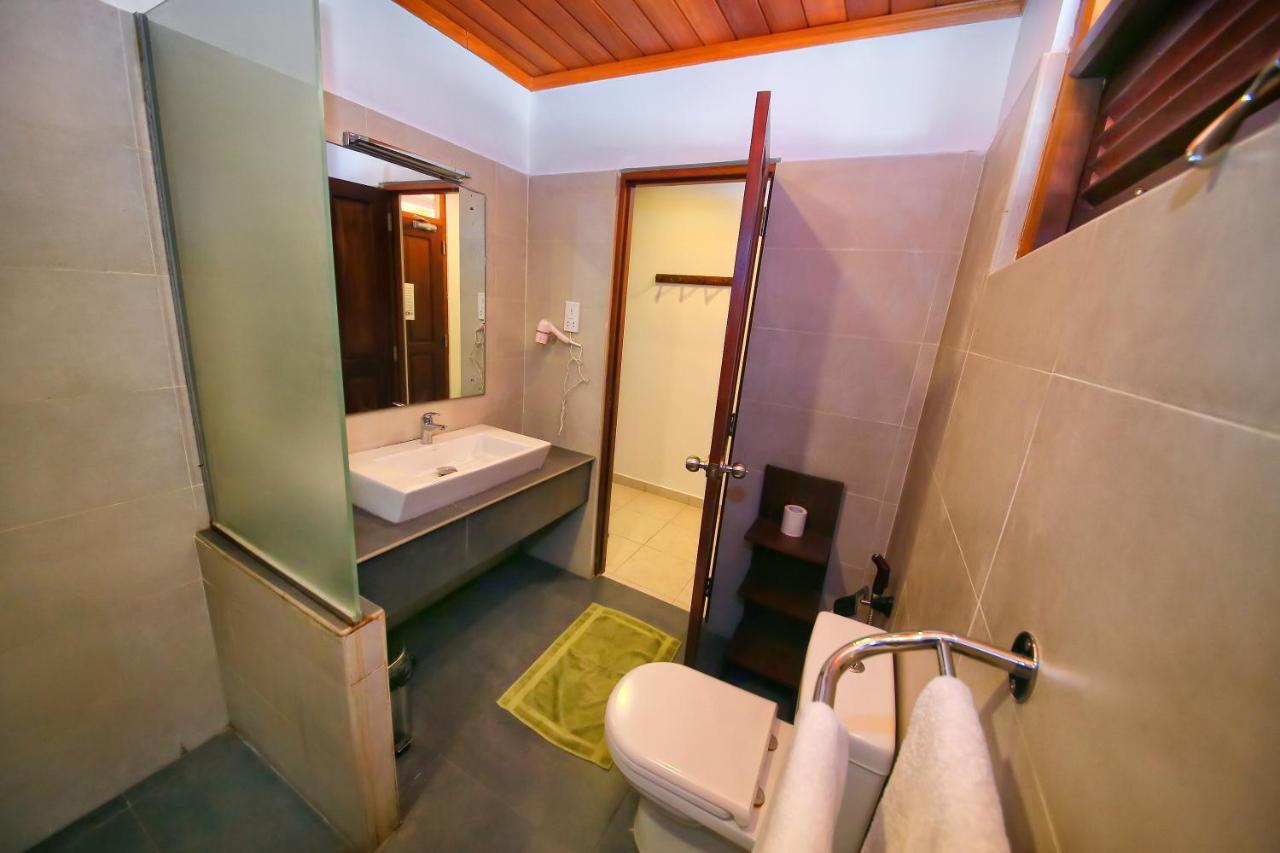Rockside Beach Resort Бентота Екстериор снимка