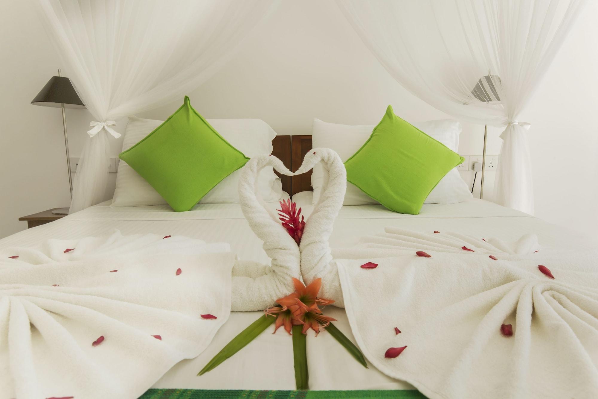 Rockside Beach Resort Бентота Екстериор снимка
