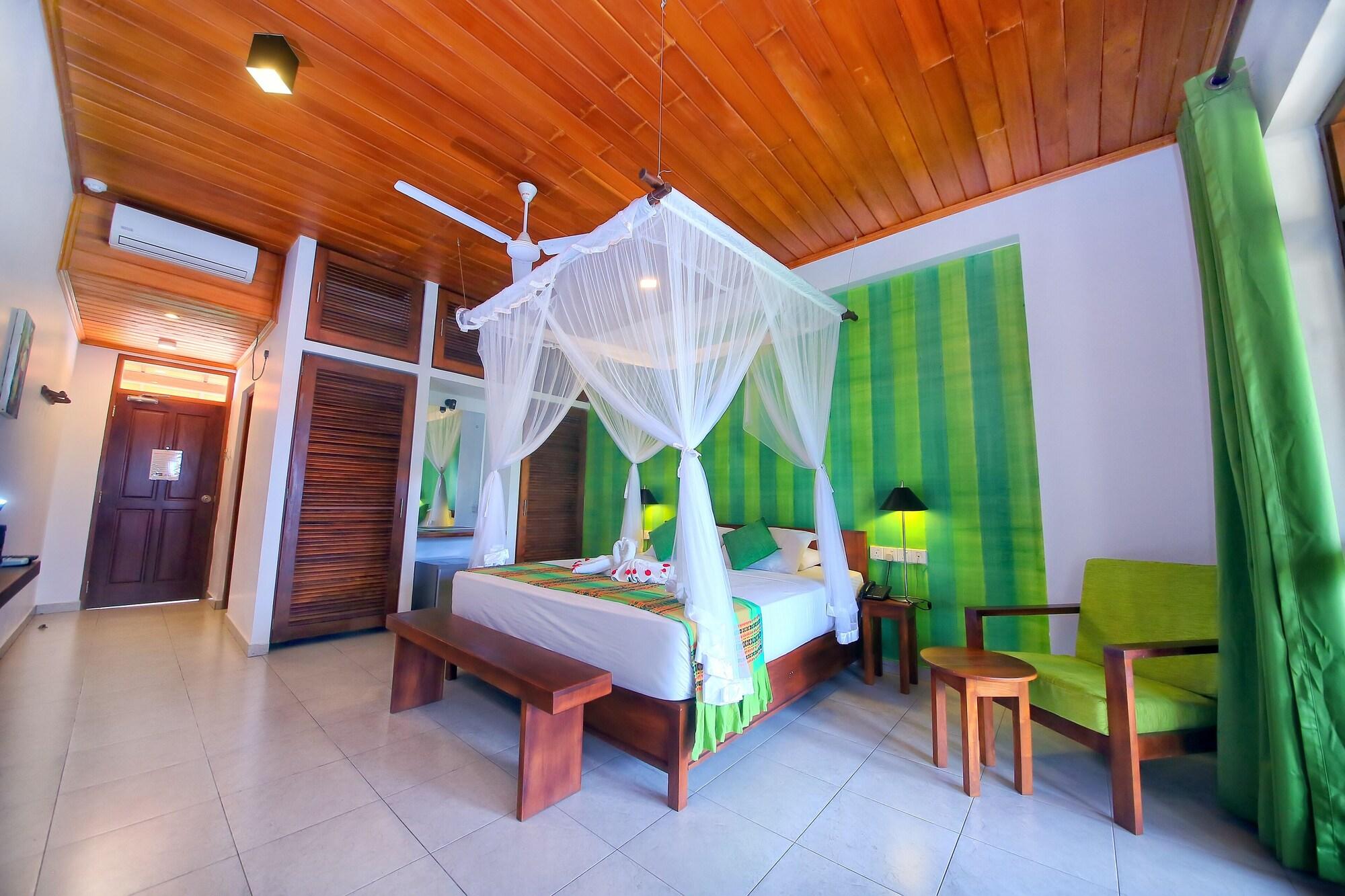 Rockside Beach Resort Бентота Екстериор снимка