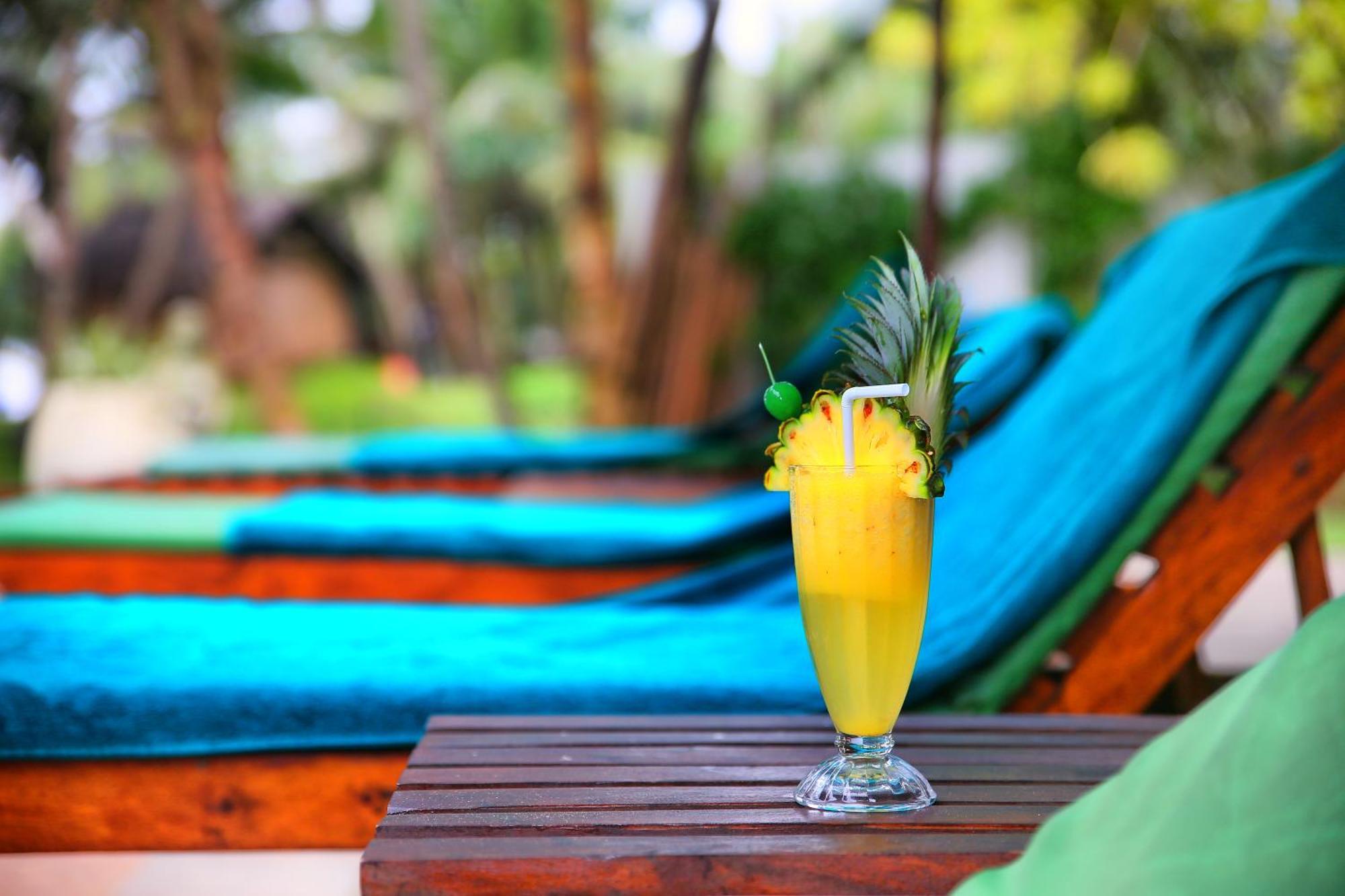 Rockside Beach Resort Бентота Екстериор снимка