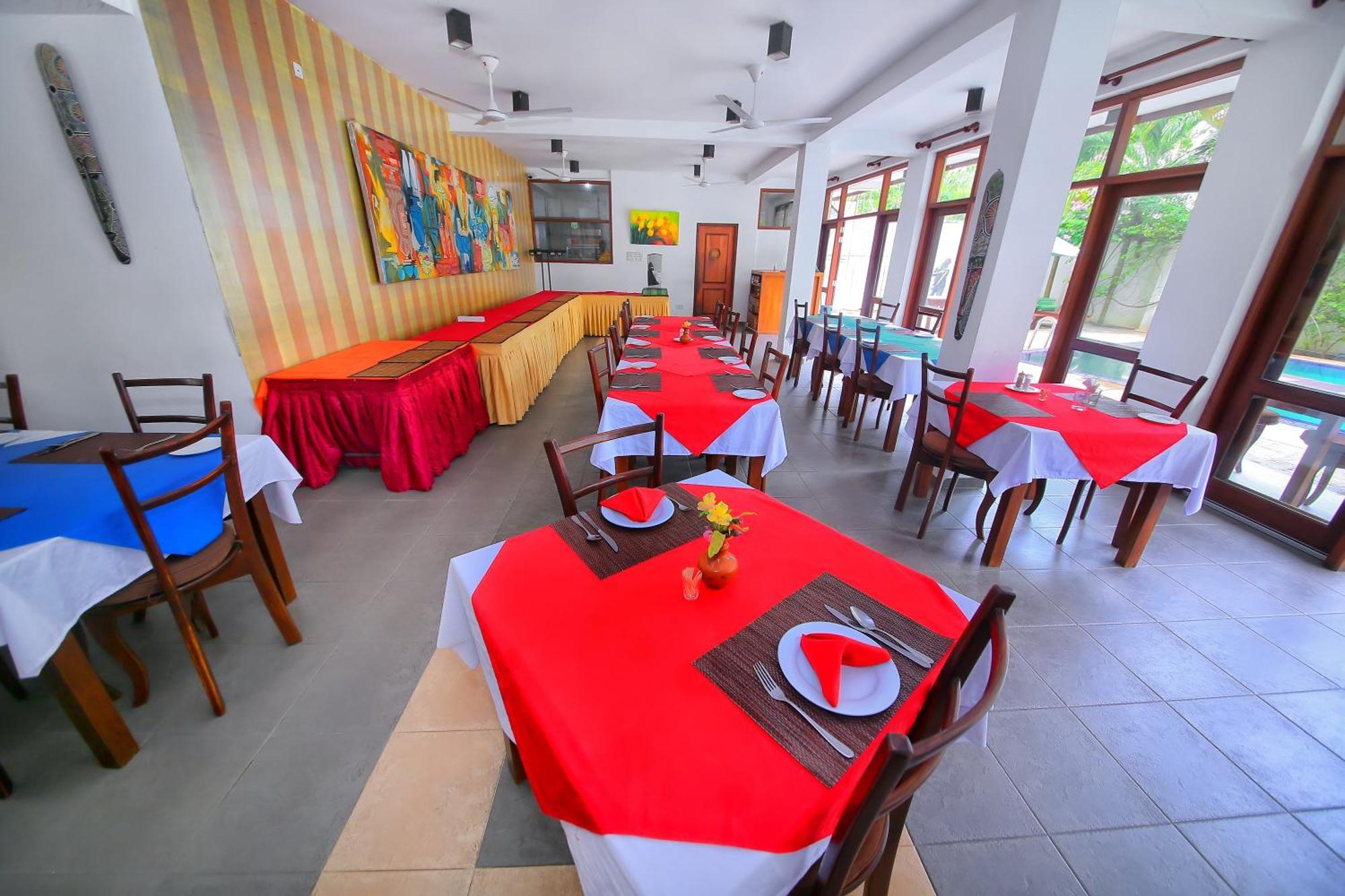 Rockside Beach Resort Бентота Екстериор снимка