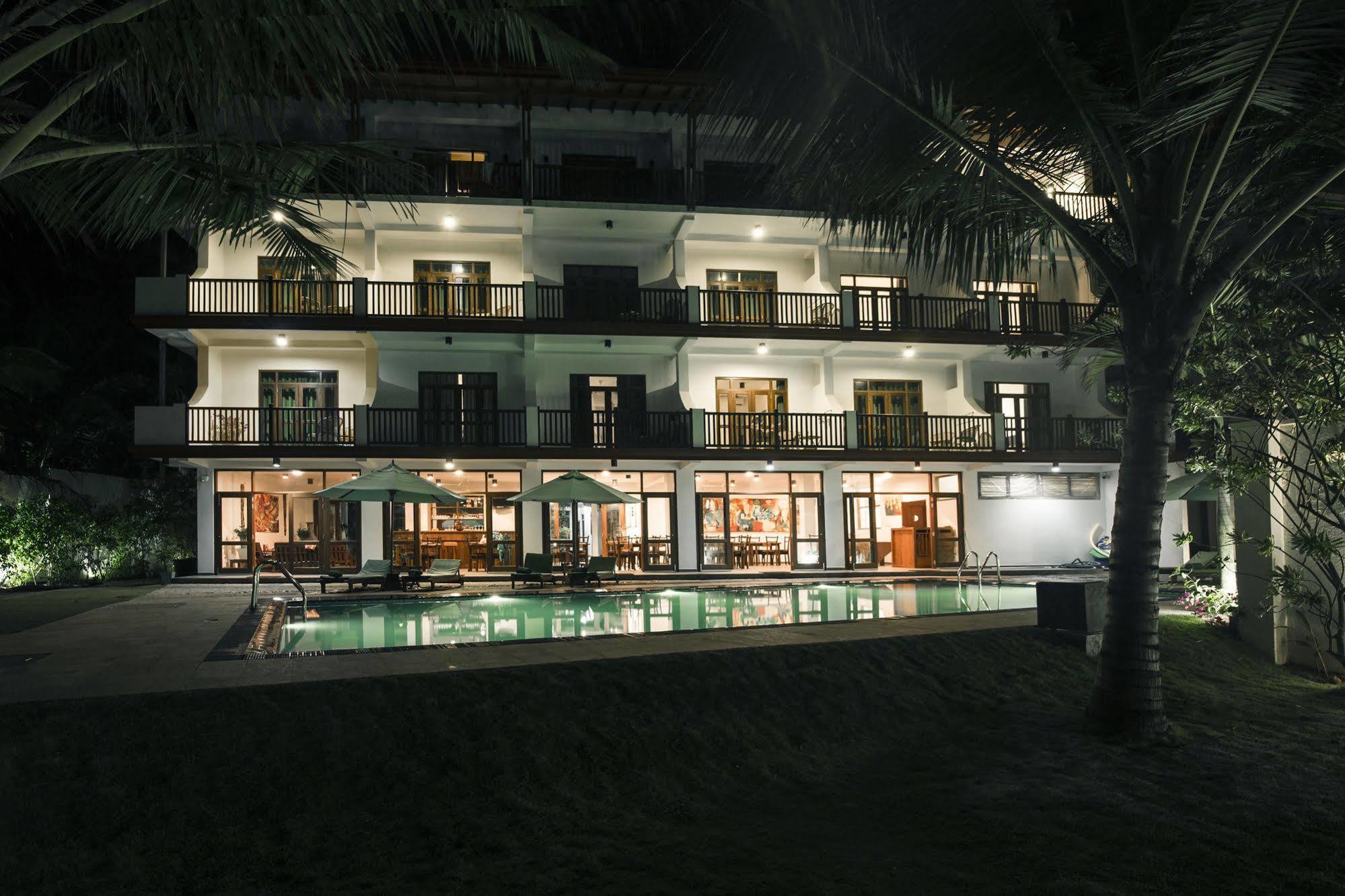 Rockside Beach Resort Бентота Екстериор снимка