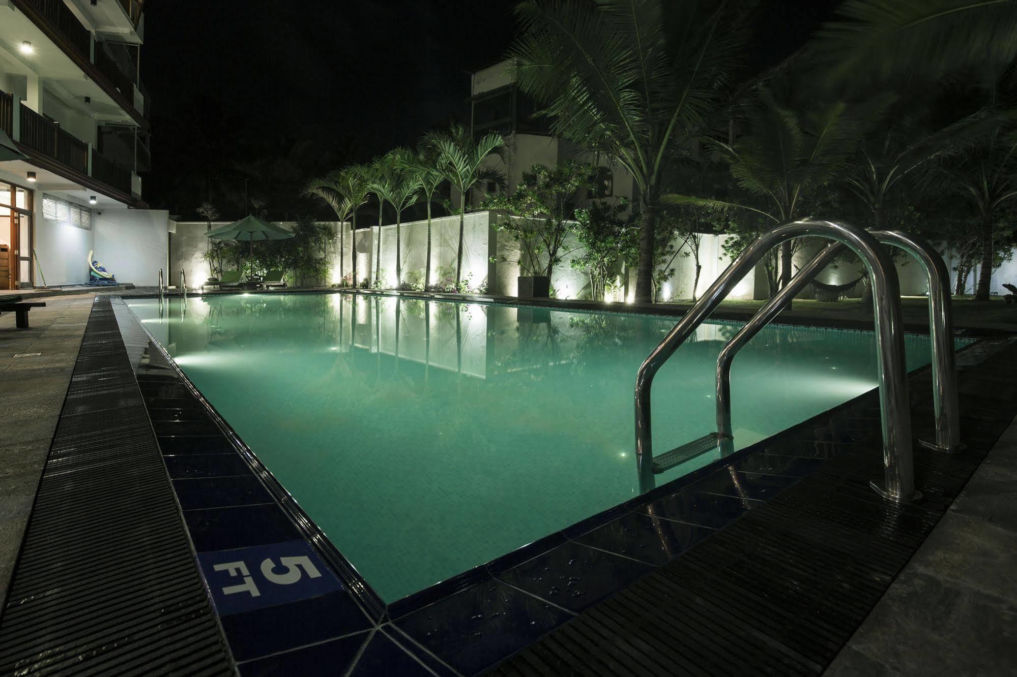 Rockside Beach Resort Бентота Екстериор снимка